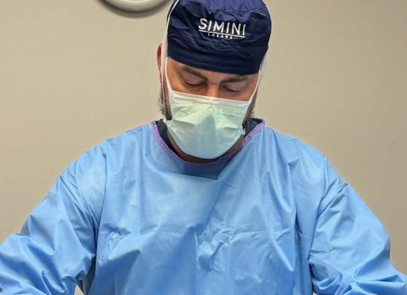 Dr. Fernand